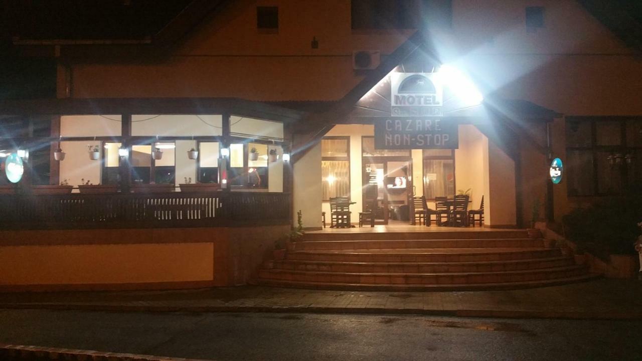 Motel Restaurant Lowe Deva Exteriör bild